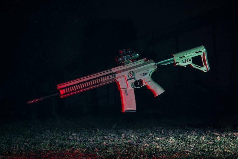 Airsoft-Spieler im Team erleben Ausgleich und Entspannung während Krisenzeiten
